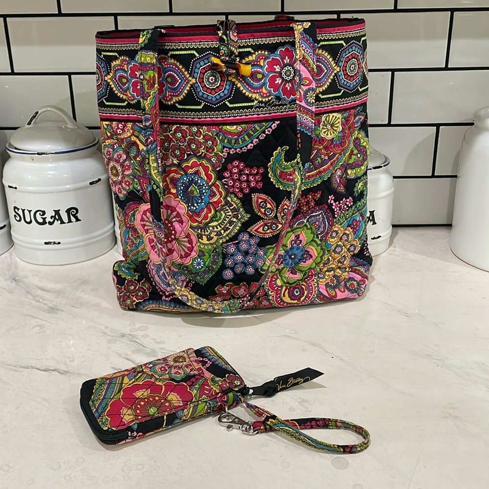 EUC VERA BRADLY TOAT WITH WALLET